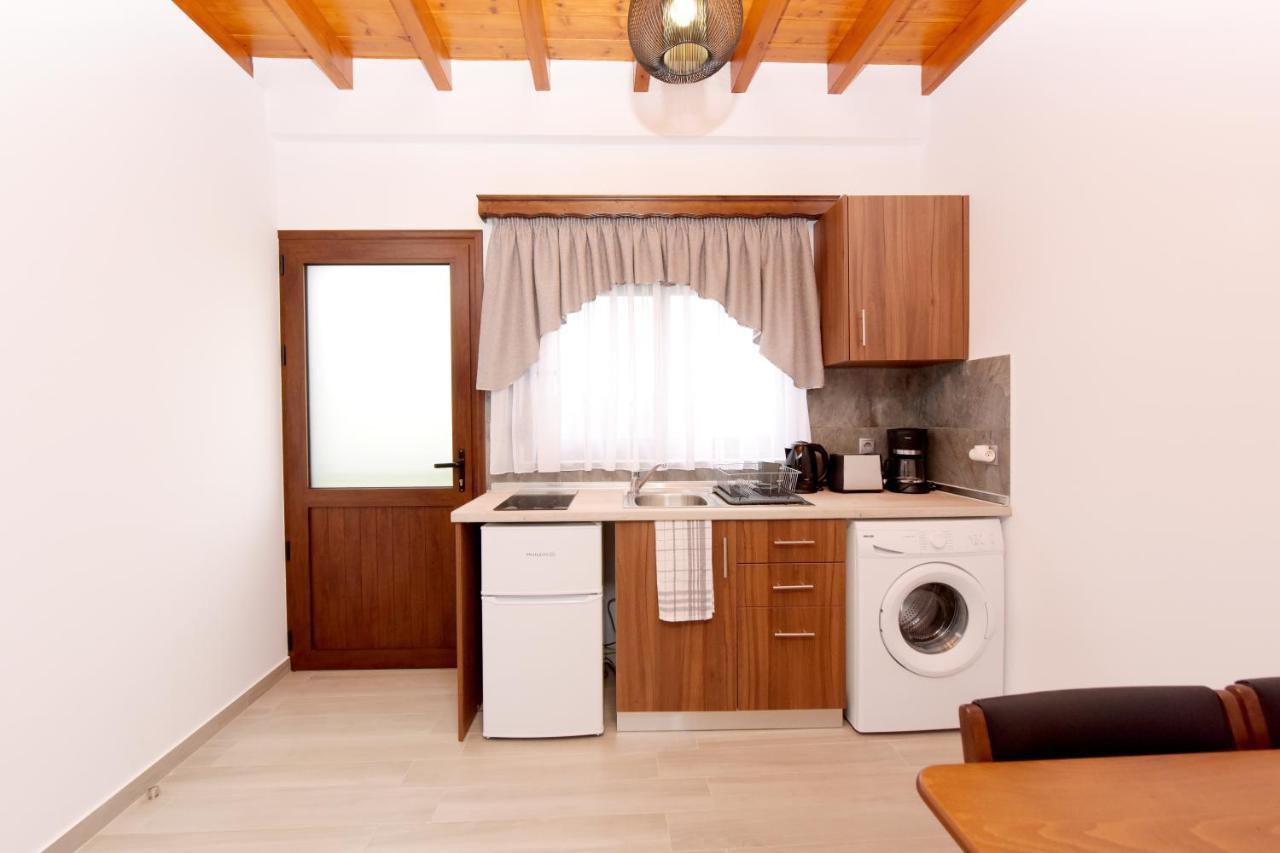 Paraskevi Luxury Apartments Kattavía Eksteriør bilde
